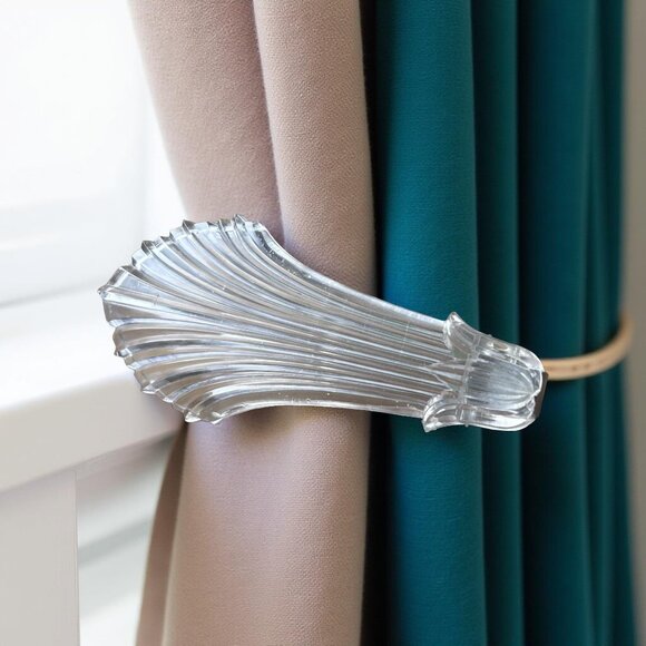 Pair Lucite Fan/Shell Curtain Holdbacks • Hollywood-Regency / Art-Deco Revival • - Picture 8 of 10